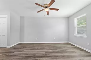 4838 Van Fleet St, Houston, TX 77033 - Photo 11
