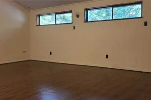 2604 Bois D Arc St, Huntsville, TX 77320 - Photo 3