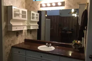 2604 Bois D Arc St, Huntsville, TX 77320 - Photo 11