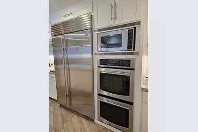 9818 Shadow Wood Drive, Houston, TX 77080 - Photo 9