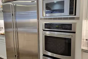 9818 Shadow Wood Dr, Houston, TX 77080 - Photo 9