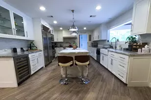 9818 Shadow Wood Dr, Houston, TX 77080 - Photo 7