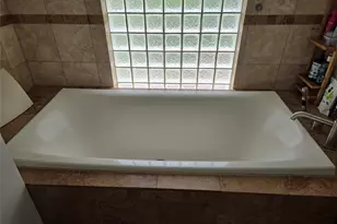 9818 Shadow Wood Dr, Houston, TX 77080 - Photo 21