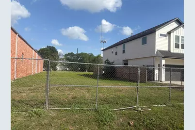 6319 Eastwood Street, Houston, TX 77021 - Photo 5