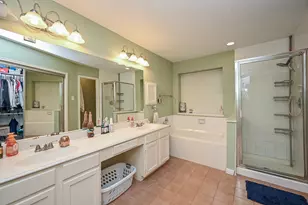 1013 Chesterwood Dr, Pearland, TX 77581 - Photo 11