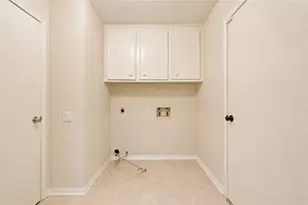 2122 Woodland Springs St, Houston, TX 77077 - Photo 21