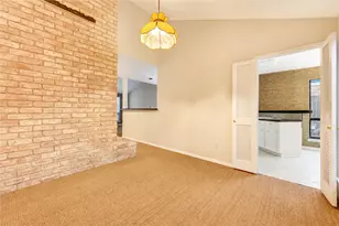 2122 Woodland Springs St, Houston, TX 77077 - Photo 3
