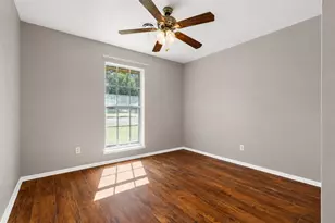 103 Almeda St, Cleveland, TX 77327 - Photo 17