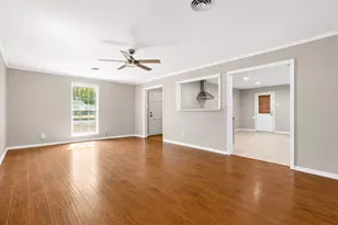 103 Almeda St, Cleveland, TX 77327 - Photo 5