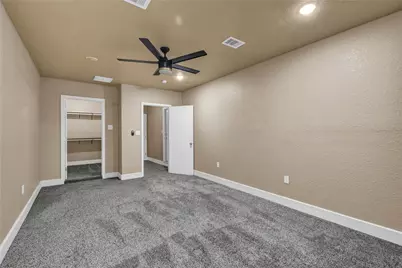 111 Mimosa Street, Lake Jackson, TX 77566 - Photo 11