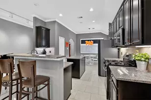 4226 Astoria Manor Ln, Fulshear, TX 77441 - Photo 9