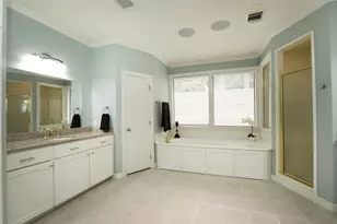 13711 Champions Park Dr, Houston, TX 77069 - Photo 29