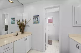 2711 Chenevert St, Houston, TX 77004 - Photo 9