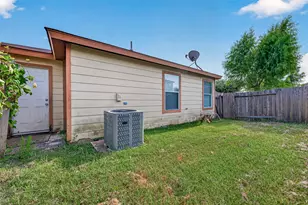 12926 Valleygate Ln, Houston, TX 77072 - Photo 33