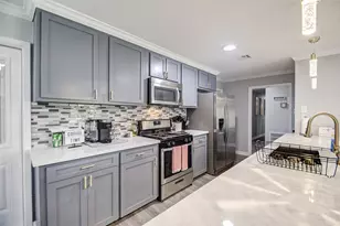 8706 Glen Valley Dr, Houston, TX 77061 - Photo 11