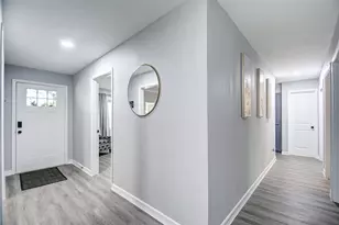 8706 Glen Valley Dr, Houston, TX 77061 - Photo 9