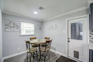 8706 Glen Valley Dr, Houston, TX 77061 - Photo 11