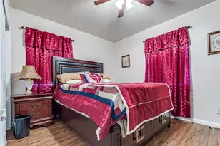 9101 Homewood Ln NE, Houston, TX 77078 - Photo 9
