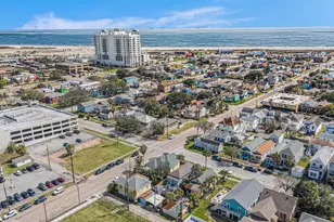 806 Church St, Galveston, TX 77550 - Photo 35