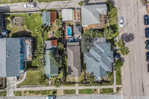 806 Church St, Galveston, TX 77550 - Photo 33