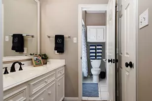 2 Graceful Elm Ct, The Woodlands, TX 77381 - Photo 41