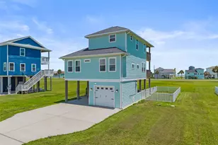 18603 Shaman Dr, Galveston, TX 77554 - Photo 1