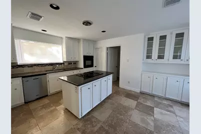 15115 Corona Del Mar Drive, Houston, TX 77083 - Photo 5