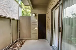 10047 Westpark Dr, Houston, TX 77042 - Photo 23