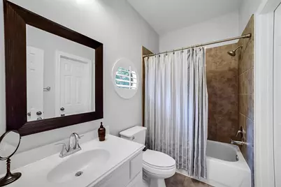 3322 Memorial Crest Boulevard, Houston, TX 77007 - Photo 17