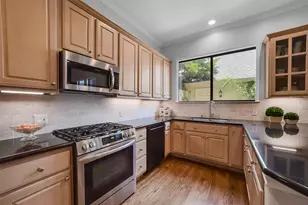 3322 Memorial Crest Blvd, Houston, TX 77007 - Photo 11