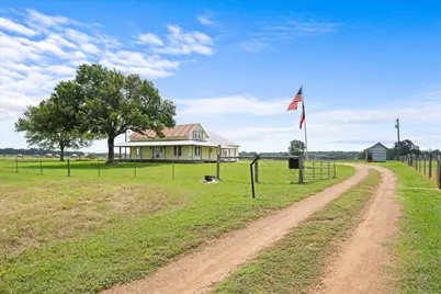 7616 Waldeck Cemetery Road, Round Top, TX 78954 - Photo 17