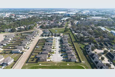 611 Ash Mill Drive, Houston, TX 77090 - Photo 45