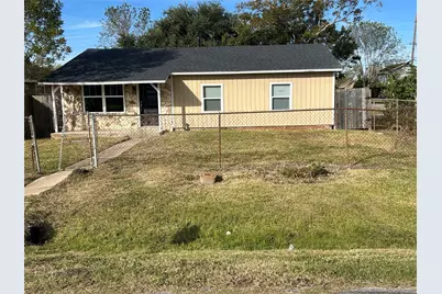 915 Avenue M, South Houston, TX 77587 - Photo 1