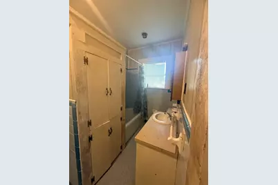 730 W Lee Street, Sour Lake, TX 77659 - Photo 17