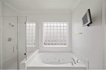 4006 Chatham Lane, Houston, TX 77027 - Photo 19