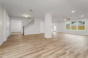 5306 Green Springs Dr, Houston, TX 77066 - Photo 9
