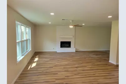 5306 Green Springs Drive, Houston, TX 77066 - Photo 7