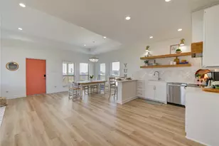1014 Treaty Dr, Surfside Beach, TX 77541 - Photo 5