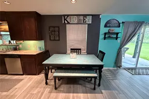 905 Southside Dr, Angleton, TX 77515 - Photo 11