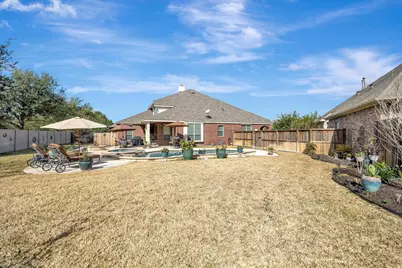 2366 Opal Springs Lane, Friendswood, TX 77546 - Photo 9
