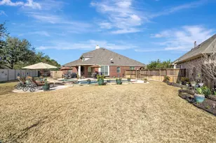 2366 Opal Springs Ln, Friendswood, TX 77546 - Photo 9