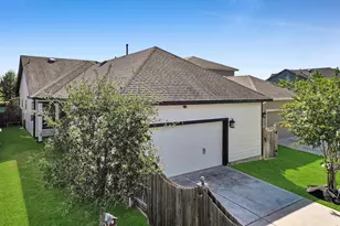 18422 Central Creek Dr, Cypress, TX 77433 - Photo 7
