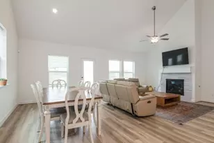 11211 Stirton, Tomball, TX 77375 - Photo 7