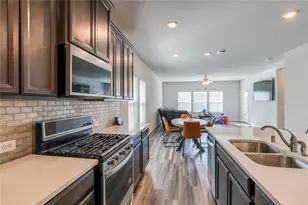 830 Modesto Dr, Rosharon, TX 77583 - Photo 5