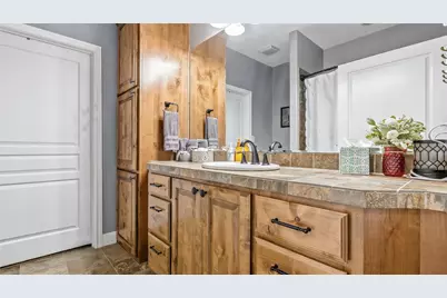 135 Apache, Franklin, TX 77856 - Photo 33