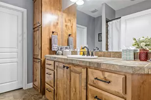 135 Apache, Franklin, TX 77856 - Photo 33