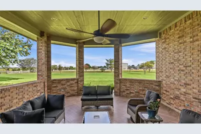 135 Apache, Franklin, TX 77856 - Photo 35