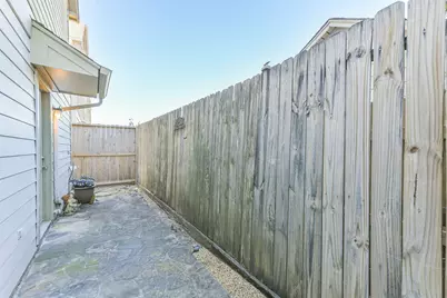 718 Redwing Place Drive, Houston, TX 77009 - Photo 35