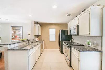 718 Redwing Place Drive, Houston, TX 77009 - Photo 13