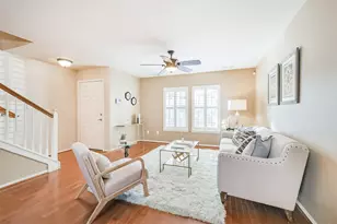 718 Redwing Pl Dr, Houston, TX 77009 - Photo 7